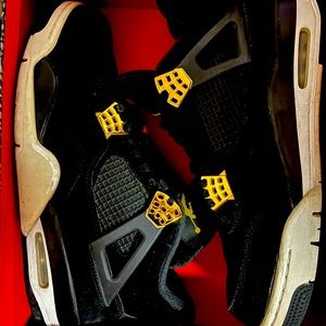Retro Jordan Royalties 4’s